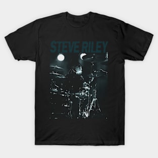 Steve Riley (January 22, 1956 – October 24, 2023) T-Shirt